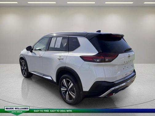 White / Black 2021 Nissan Rogue Platinum
