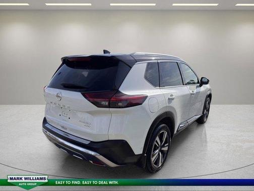 White / Black 2021 Nissan Rogue Platinum