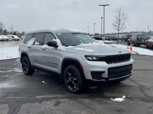2025 Jeep Grand Cherokee L Laredo