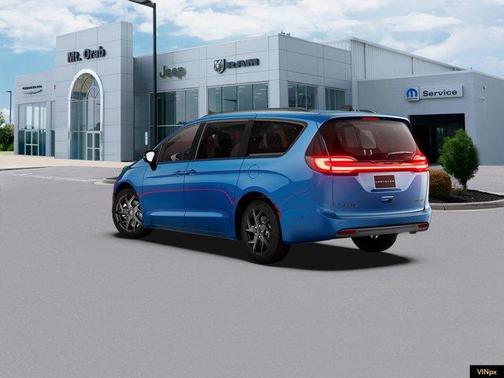 Hydro Blue Pearlcoat 2027 Chrysler Pacifica LIMITED
