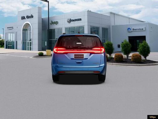 Hydro Blue Pearlcoat 2027 Chrysler Pacifica LIMITED
