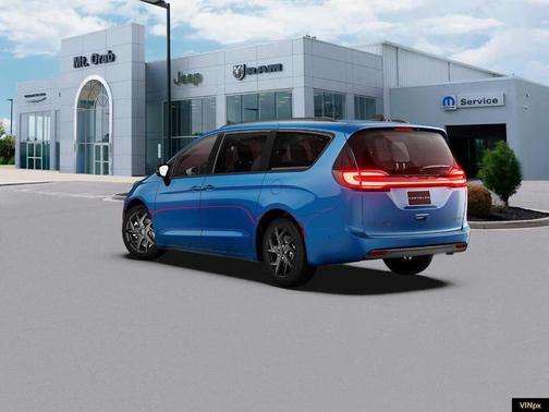 Hydro Blue Pearlcoat 2027 Chrysler Pacifica LIMITED