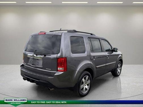 Gray 2015 Honda Pilot Touring
