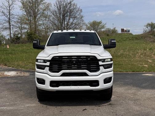 Bright White Clearcoat 2026 RAM 2500 Big Horn