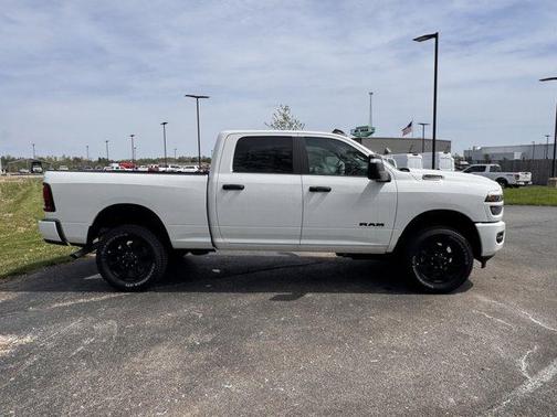 Bright White Clearcoat 2026 RAM 2500 Big Horn