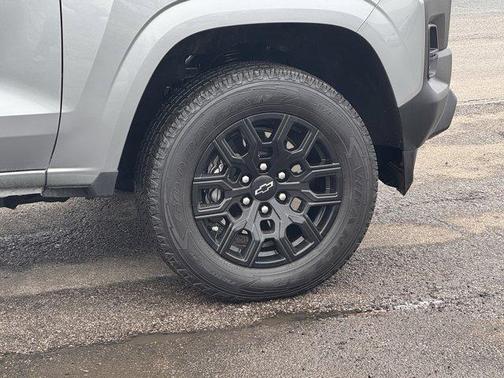 2025 Chevrolet Colorado WT