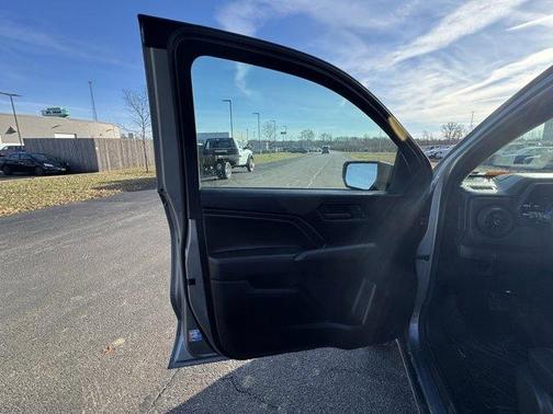 2025 Chevrolet Colorado WT