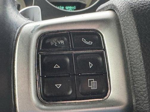 2013 Dodge Challenger SXT