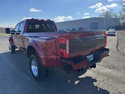 2025 Ford F-450 Platinum