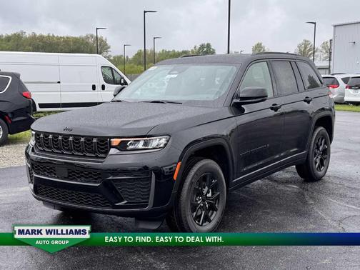 Diamond Black 2026 Jeep Grand Cherokee Laredo