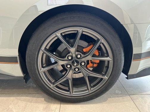 2022 Ford Mustang Mach 1