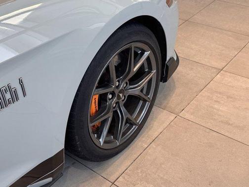 2022 Ford Mustang Mach 1