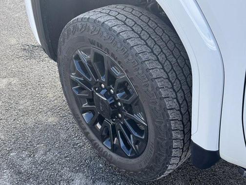 2024 GMC Sierra 2500 Denali Ultimate