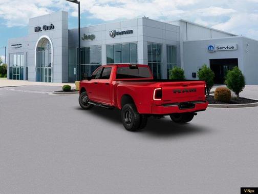 Molten Red Pearlcoat 2026 RAM 3500 Big Horn