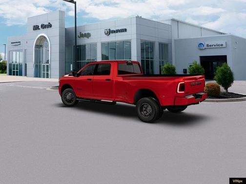 Molten Red Pearlcoat 2026 RAM 3500 Big Horn