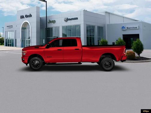 Molten Red Pearlcoat 2026 RAM 3500 Big Horn