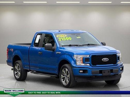 Velocity Blue Metallic 2019 Ford F-150 XL