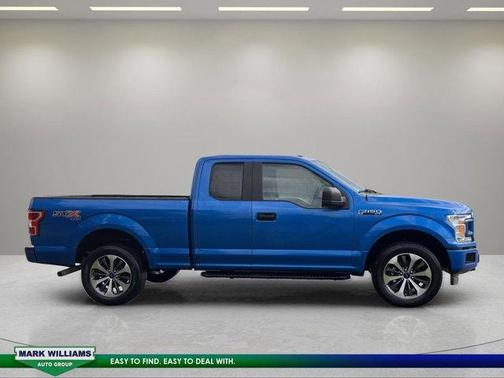 Velocity Blue Metallic 2019 Ford F-150 XL