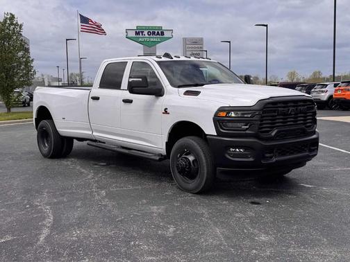 Bright White Clearcoat 2026 RAM 3500 Tradesman