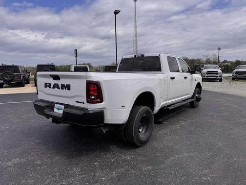 Bright White Clearcoat 2026 RAM 3500 Tradesman