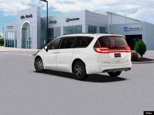 Bright White Clearcoat 2027 Chrysler Pacifica LIMITED