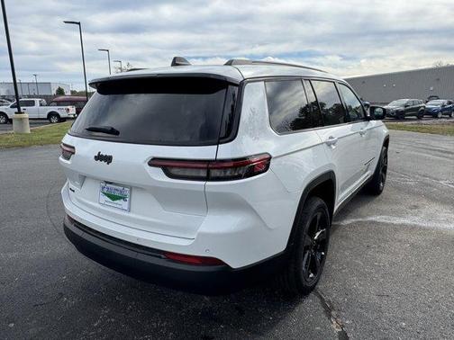 2025 Jeep Grand Cherokee L Laredo