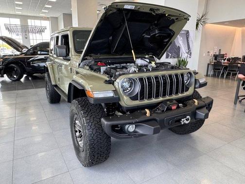 41 2025 Jeep Wrangler Rubicon 392