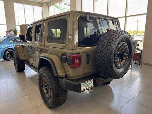 41 2025 Jeep Wrangler Rubicon 392