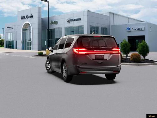 Diamond Black 2027 Chrysler Pacifica SELECT