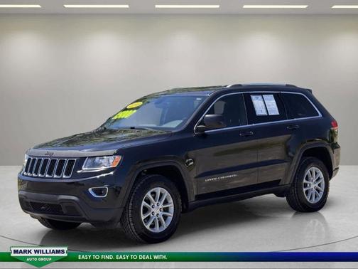 Brilliant Black Crystal Pearlcoat 2016 Jeep Grand Cherokee Laredo