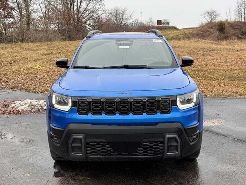 Hydro Blue Pearlcoat 2026 Jeep Cherokee LAREDO/LIMITED