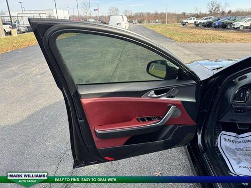 2021 Kia Stinger GT2