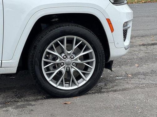 2022 Jeep Grand Cherokee 4xe Summit