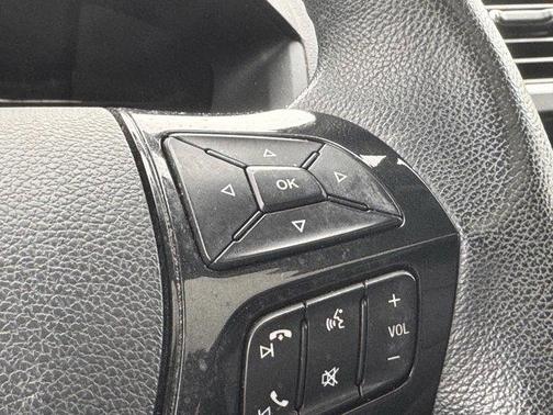 Ingot Silver Metallic 2017 Ford Explorer XLT