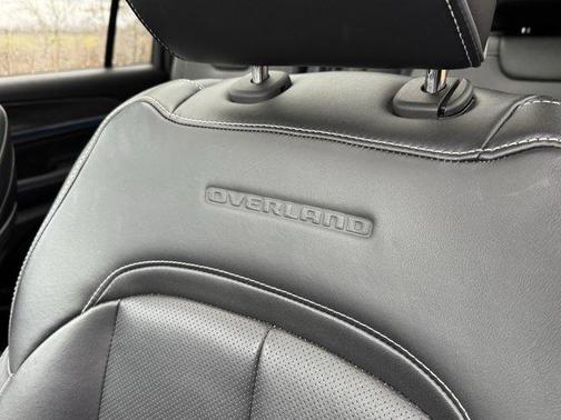 2023 Jeep Grand Cherokee L Overland