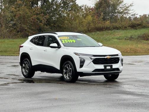 2024 Chevrolet Trax LT