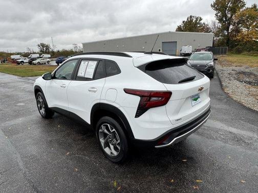 2024 Chevrolet Trax LT