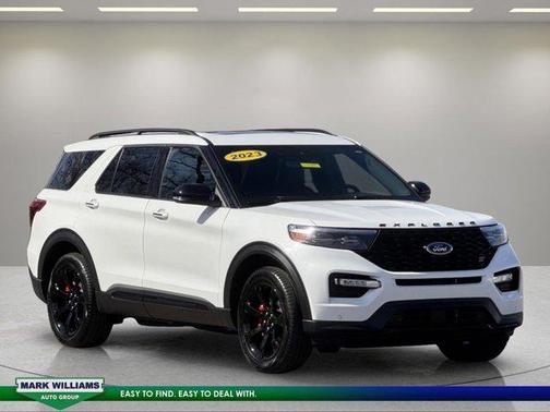 Star White 2023 Ford Explorer ST