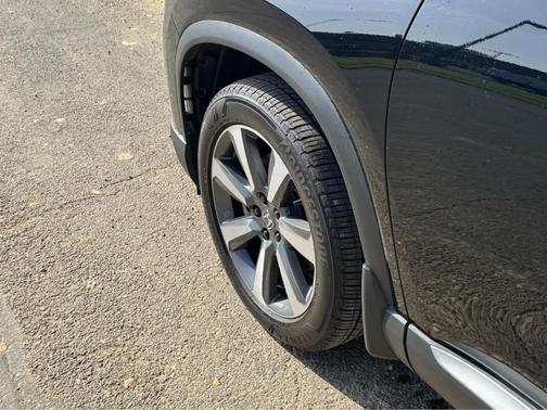 Crystal Black Pearl 2025 Honda Pilot Elite
