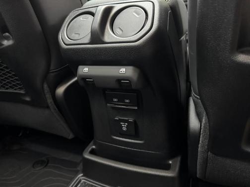 2025 Jeep Wrangler Rubicon 392