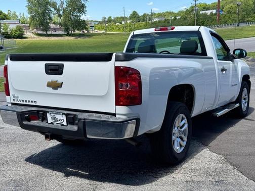 Summit White / White 2013 Chevrolet Silverado 1500 Work Truck