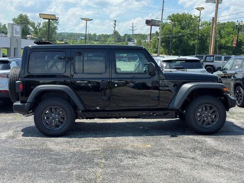 Black Clearcoat 2026 Jeep Wrangler Sport