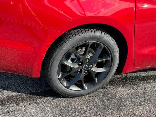 2026 Chrysler Pacifica Limited FWD