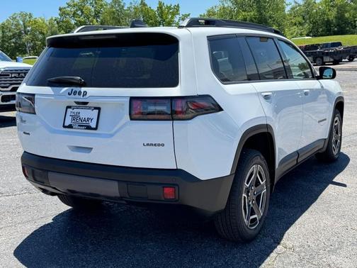 Bright White Clearcoat 2026 Jeep Cherokee LAREDO/LIMITED