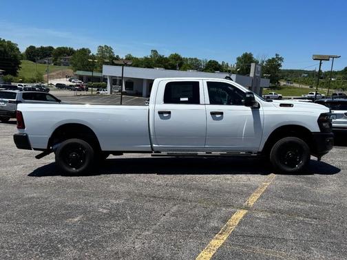 Bright White Clearcoat 2026 RAM 2500 Tradesman