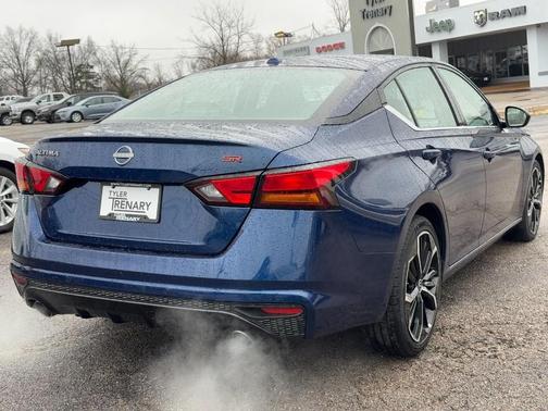 2023 Nissan Altima 2.5 SR