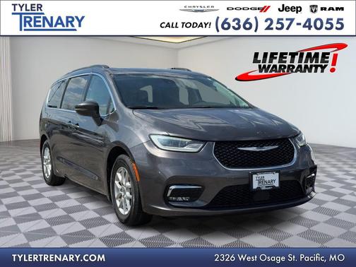 2022 Chrysler Pacifica Touring-L