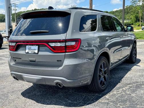 Destroyer Gray Clearcoat 2026 Dodge Durango GT HEMI V8