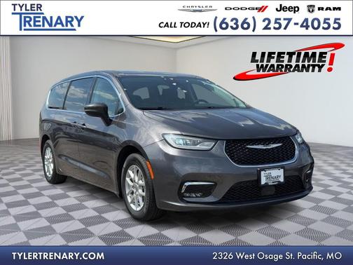 2023 Chrysler Pacifica Touring-L