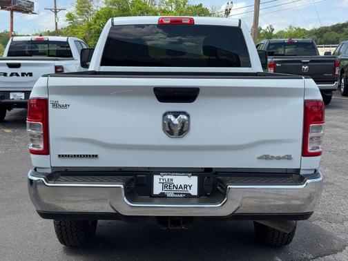 Bright White Clearcoat 2024 RAM 2500 Big Horn
